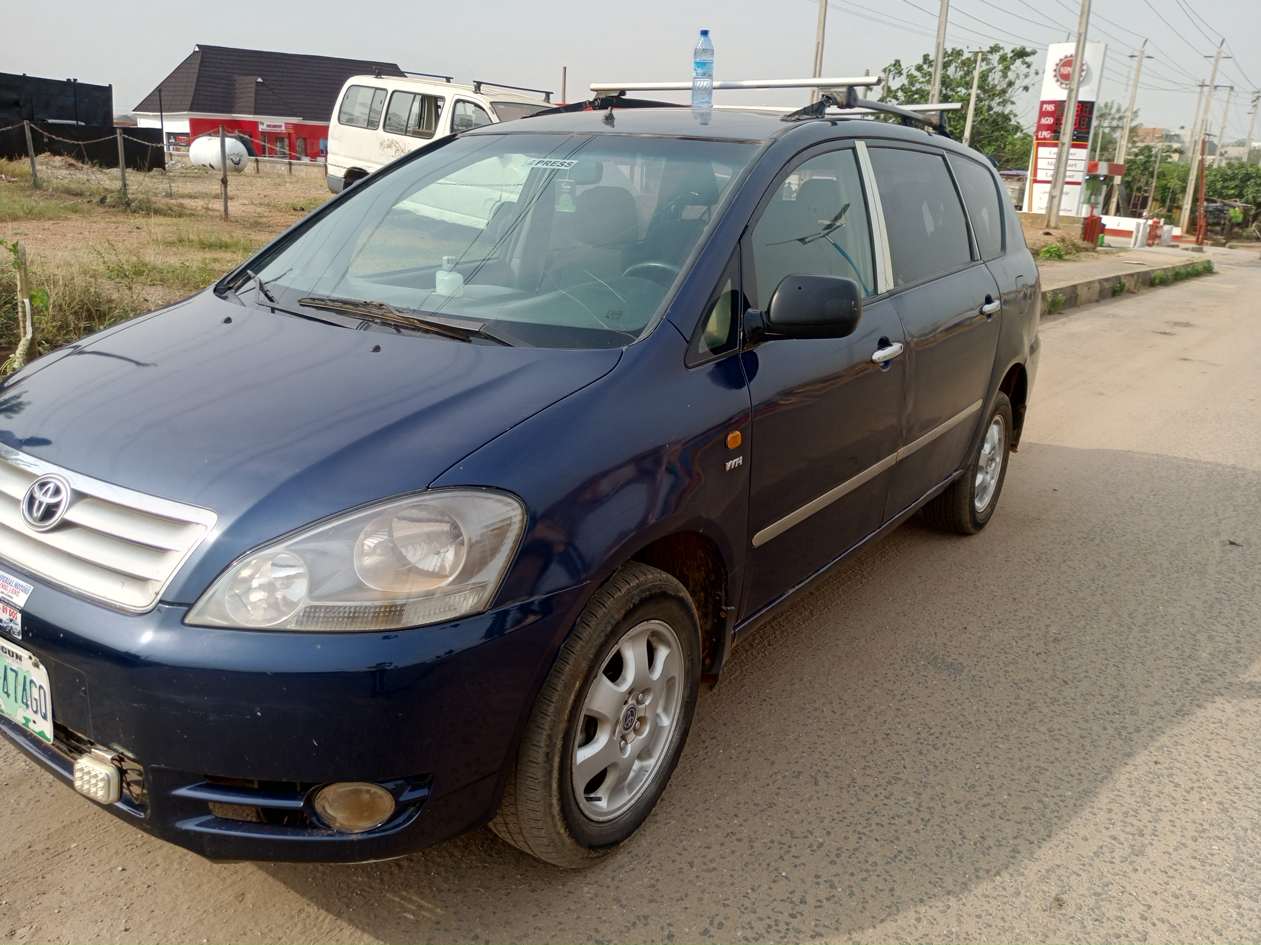 Toyota Avensis Verso
