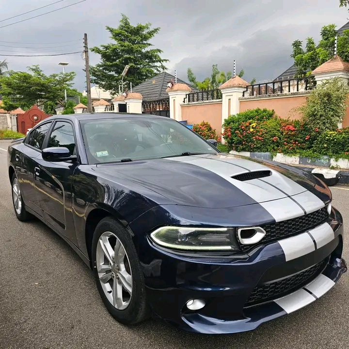 Cropped Faux leather Jacket