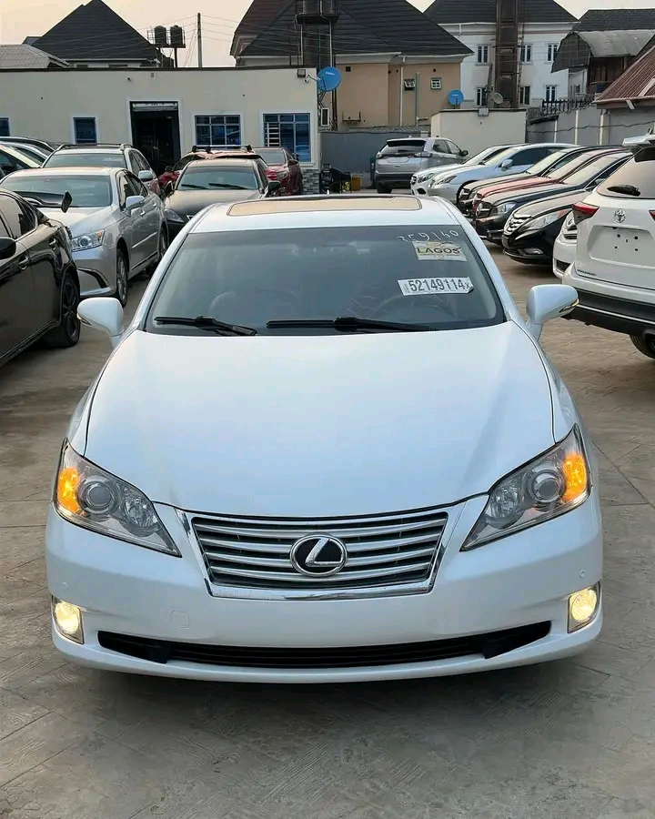 Cropped Faux leather Jacket