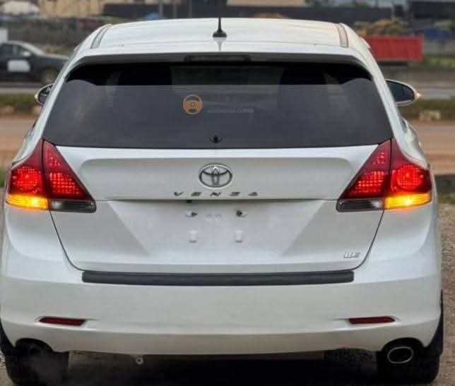 Pristine White Toyota Venza