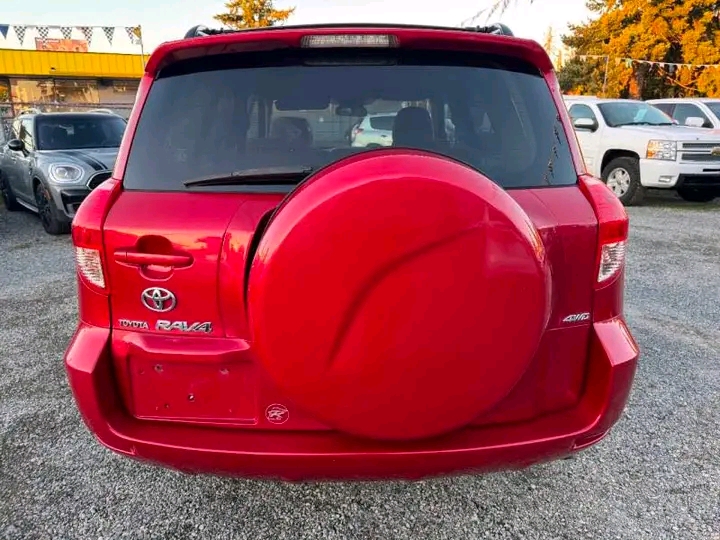 Used Toyota RAV4 - Red