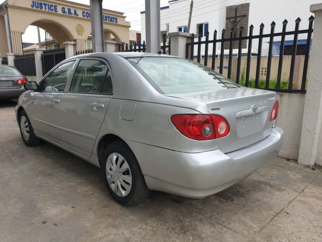Pre-Owned Silver Toyota Corolla
