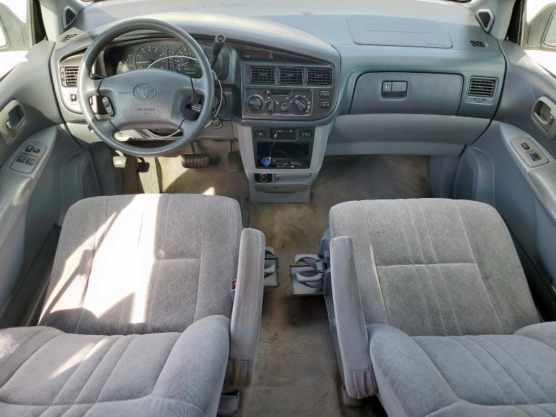 2001 TOYOTA SIENNA FOR SALE CALL 08068934551