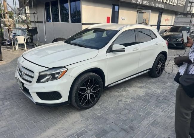 2015 GLA250