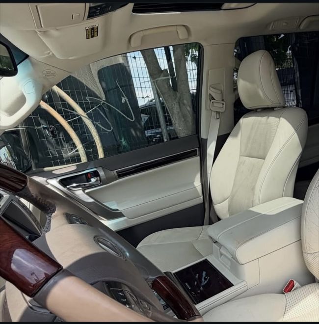 2015 GX460 PREMIUM photo 3