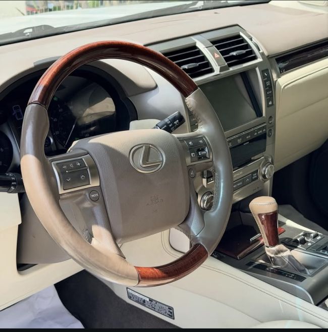 2015 GX460 PREMIUM photo 4