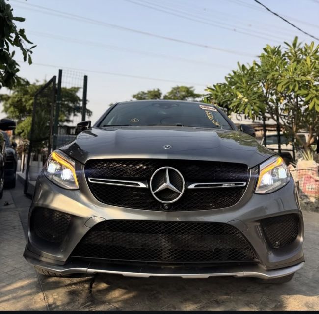 2017 GLE43 AMG photo 2