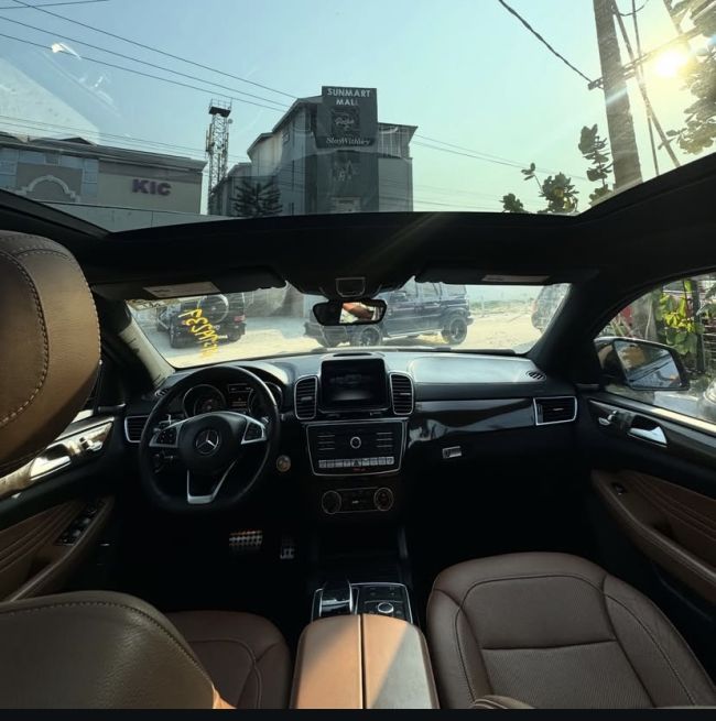2017 GLE43 AMG photo 5