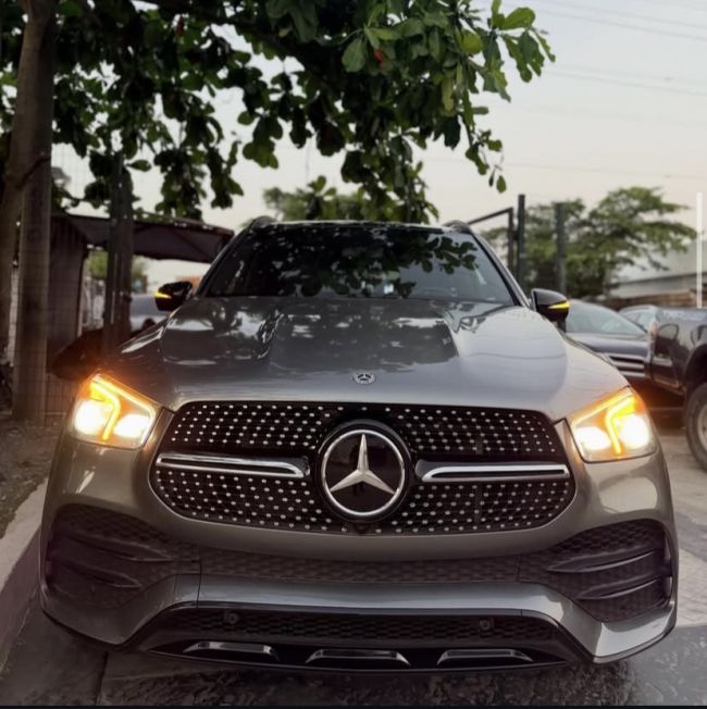2020 GLE450 4MATIC photo 2