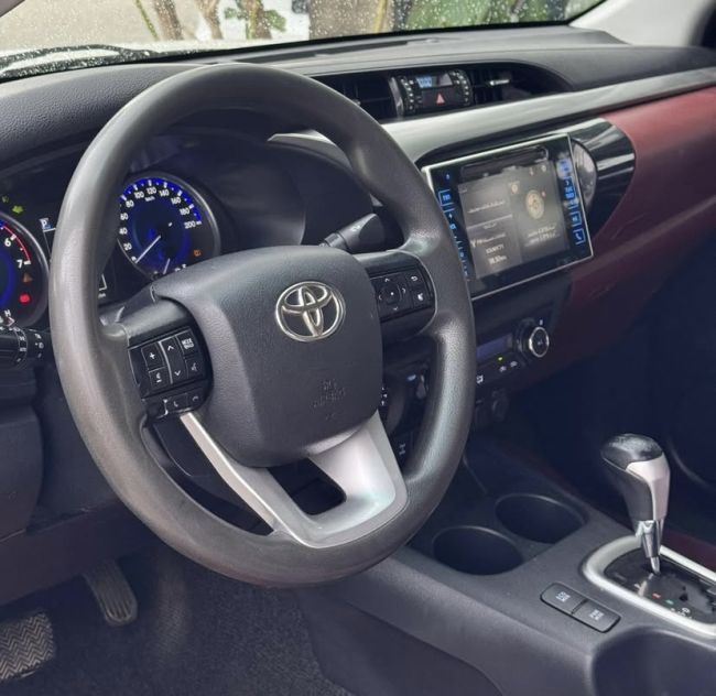 2020 TOYOTA HILUX TRD V6 photo 3