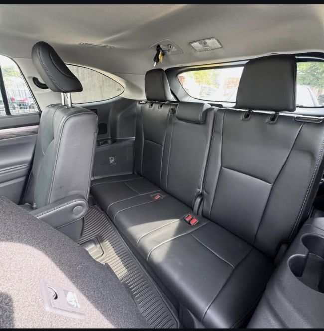 2024 TOYOTA HIGHLANDER PLATINUM AWD photo 4