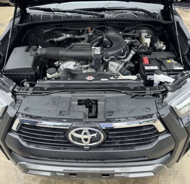 2025 TOYOTA HILUX ADVENTURE V6 photo 5