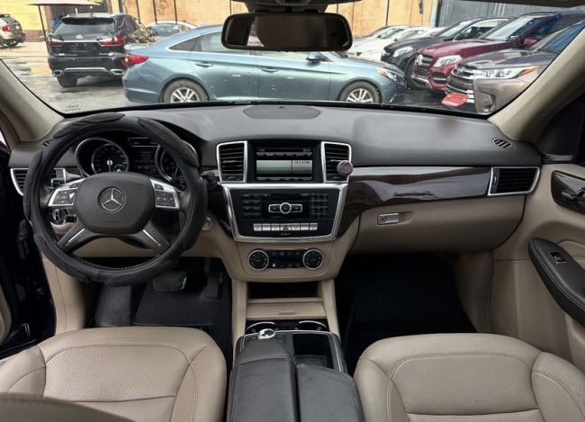 ML350 2013 photo 3
