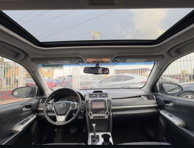 Toyota Camry SE 2012 photo 3