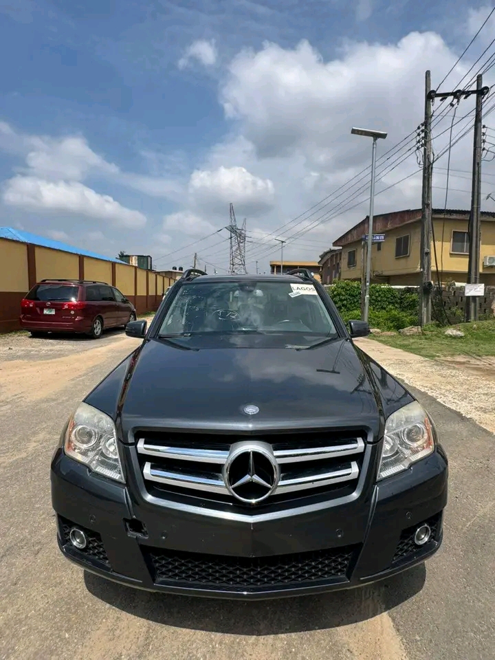 Cropped Faux leather Jacket