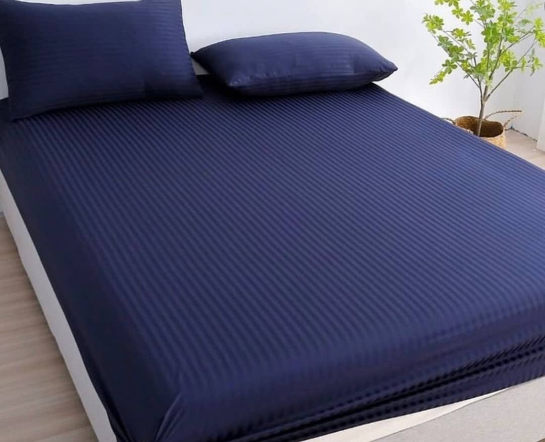 Cropped Faux leather Jacket