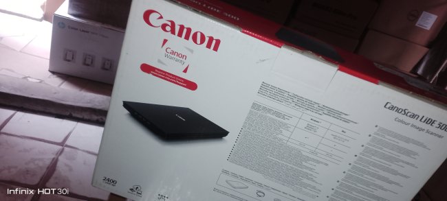 Canon CanoScan LiDE 300 Colour Image Scanner