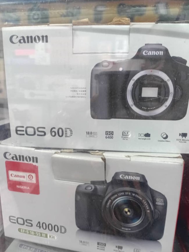 Canon EOS 4000D DSLR Camera with 18-55mm Kit Lens