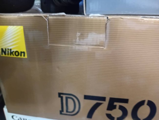 Nikon D750 DSLR Camera